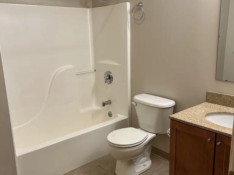 160 Fremont St #208 — Photo 8