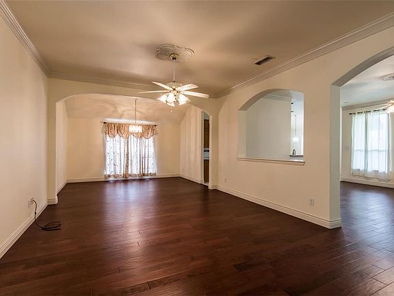 5th image of 4001 Azalea Dr