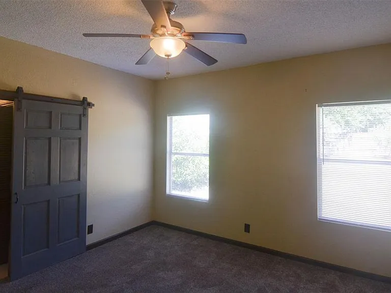 16402 Malden Dr — Photo 13