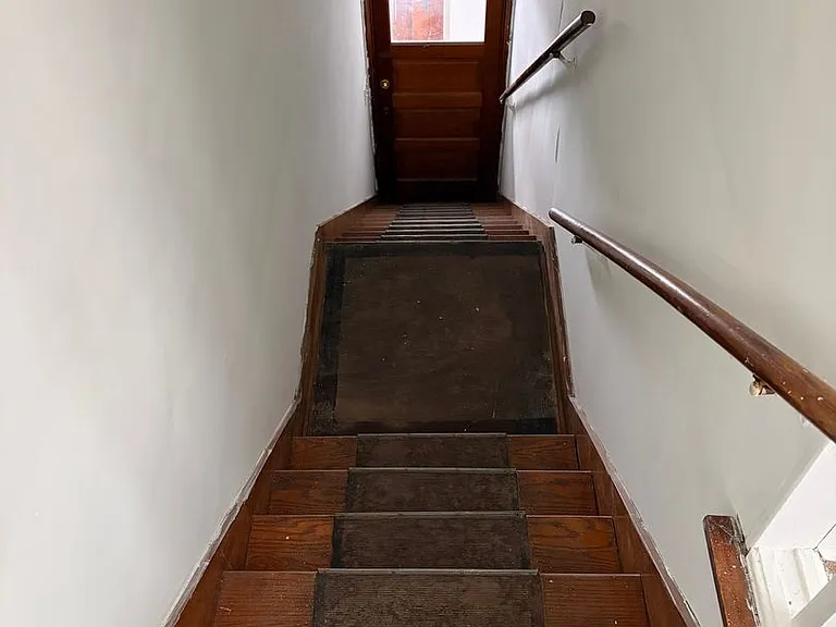 2528 Sunset Blvd — Photo 9