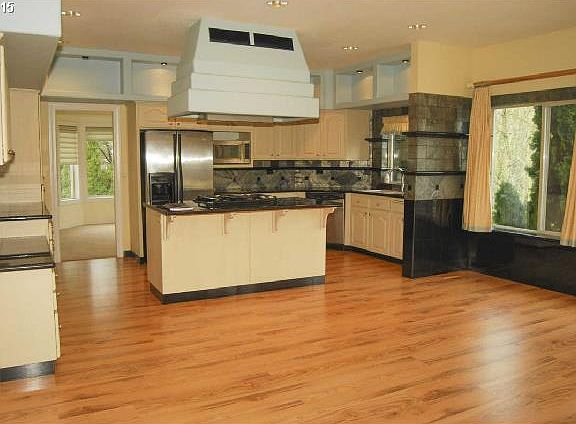 5th image of 2908 NW 93rd St