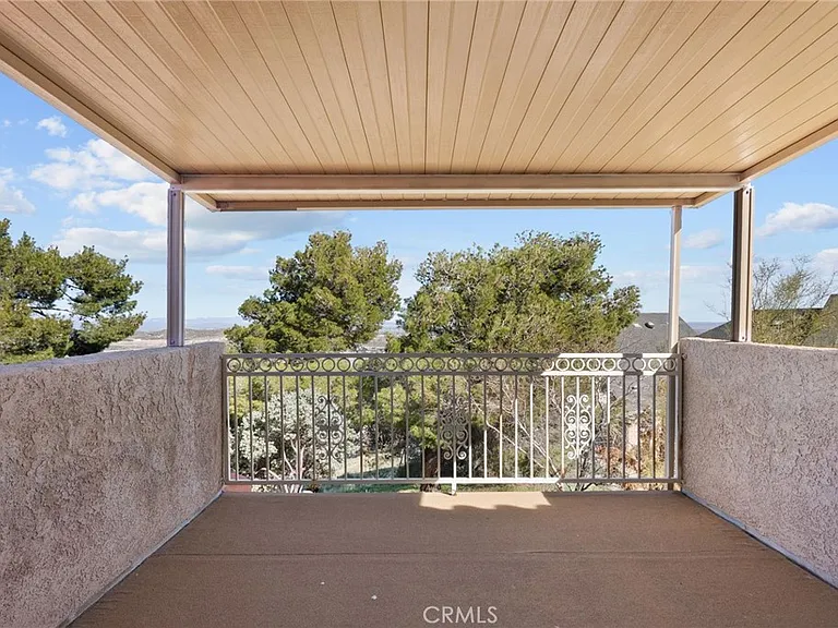 1138 Lakeview Dr — Photo 42