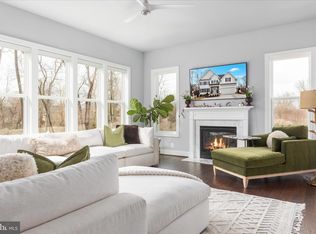8734 Lukens Ln, Alexandria, VA