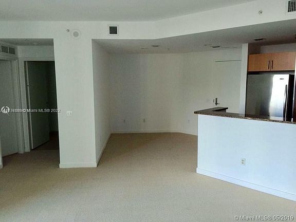 4th image of 300 Biscayne Blvd #1707