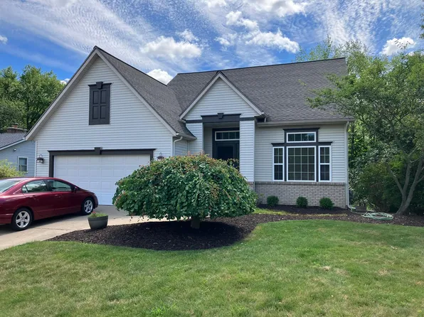 474 Shaw Estates Dr NE, Rockford, MI 49341