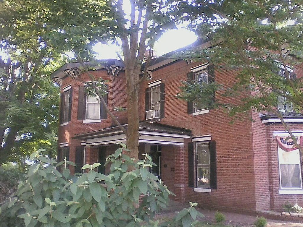 1030 Franklin St, Carlyle, IL 62231 Zillow