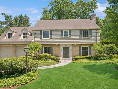 1054 Seneca Rd, Wilmette, IL, 60091