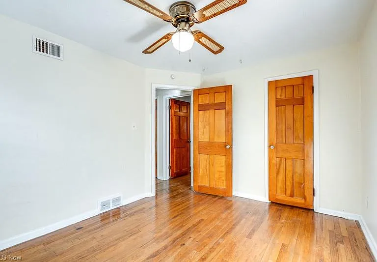 275 E 200th St #2 — Photo 9