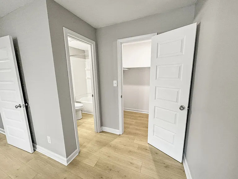 Experience comfortable and stylish living at Westridge Village Apartments — Photo 30