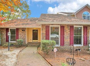 401 Lands End Rd, Fayetteville, NC 28314