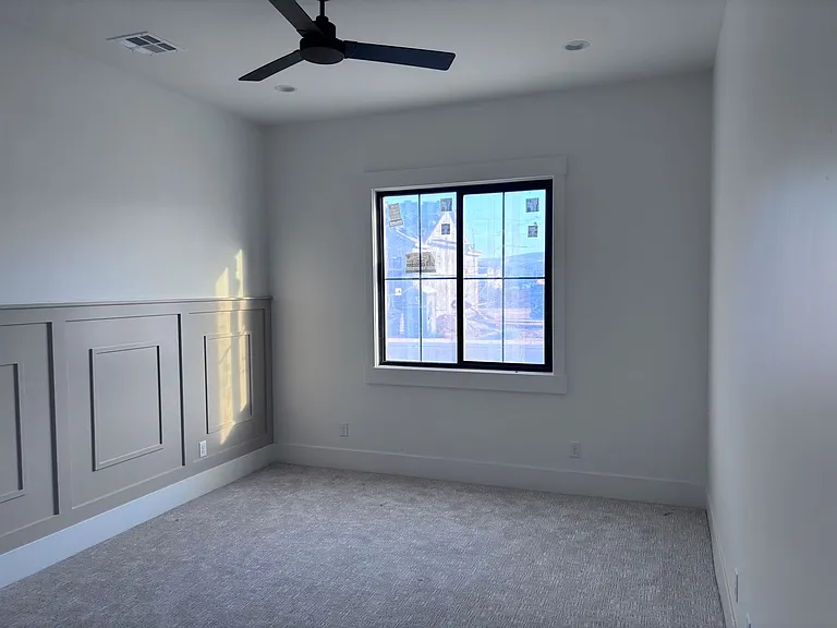 2688 E Rosedale Dr — Photo 26
