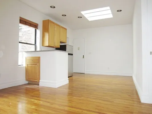 Rented by City Connections Realty | media 39