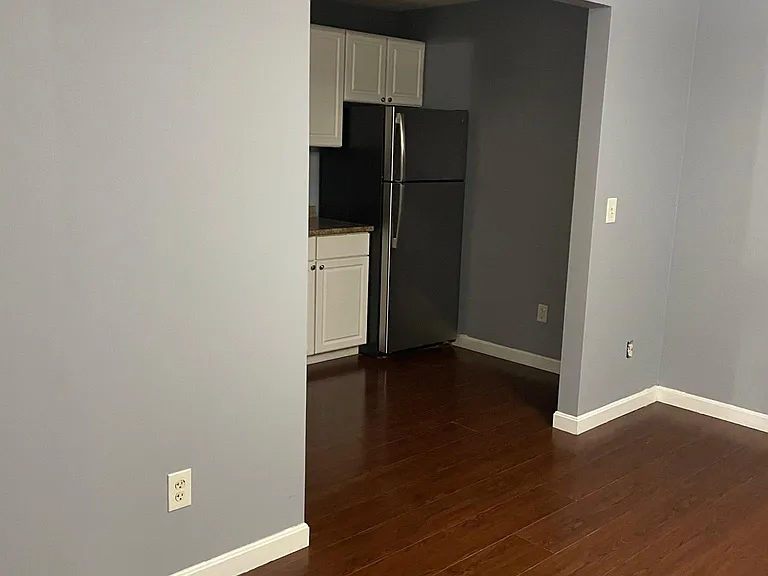 166 North St — Photo 3