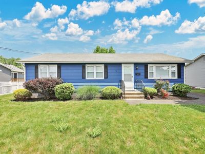 24 Daley St, Chicopee, MA, 01013