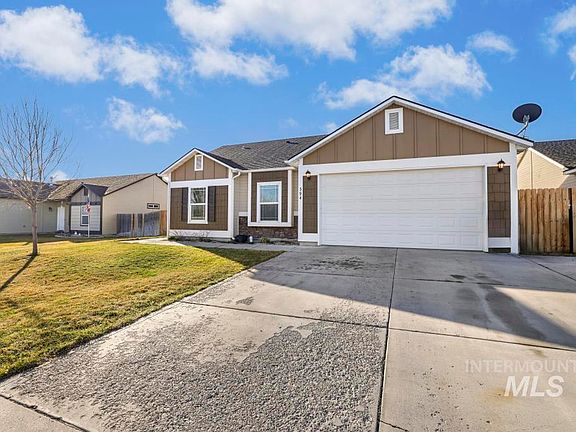 3rd image of 394 Pheasant Rd