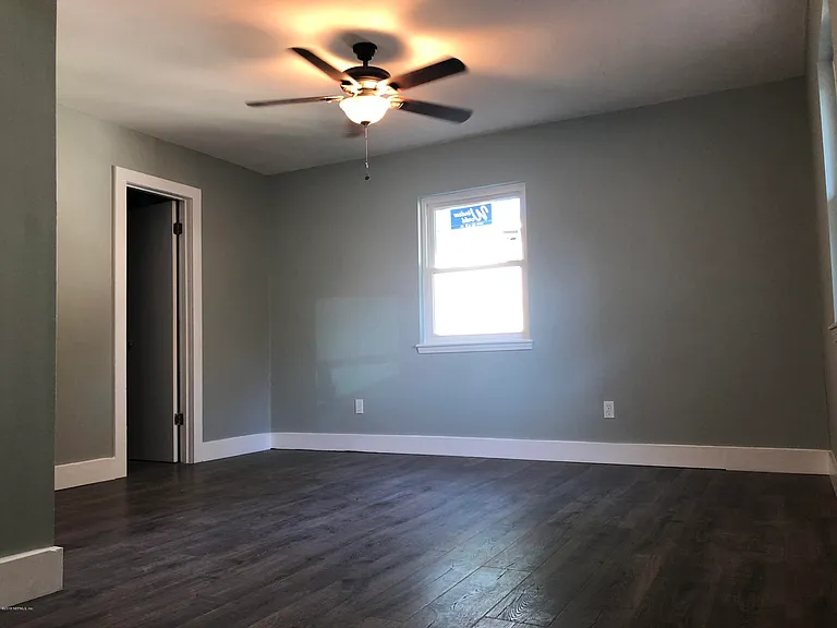 2132 Bay Rd — Photo 16