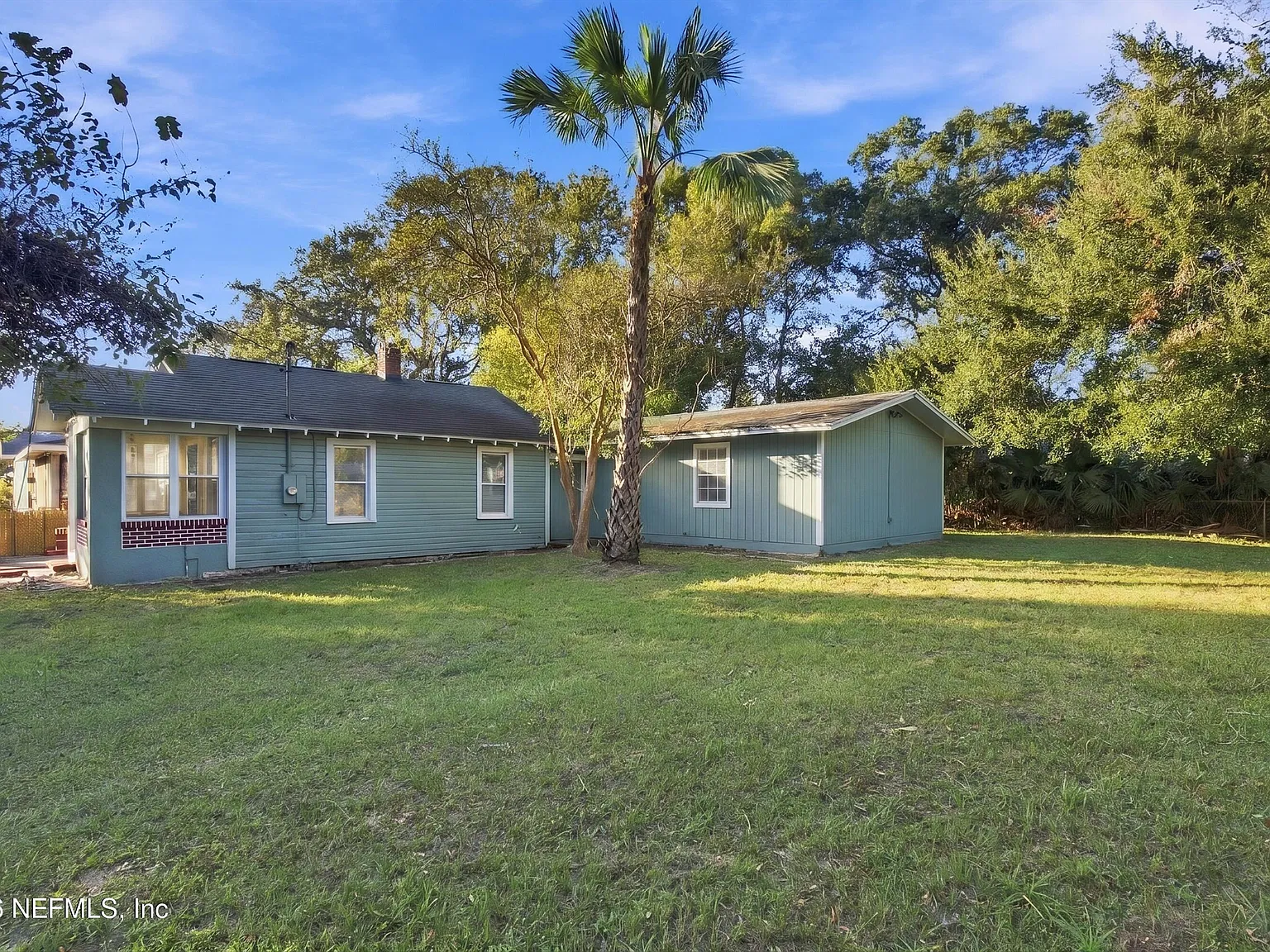 4 bed, 2.5 bath, 1572 sqft, $1,750 — Photo 4