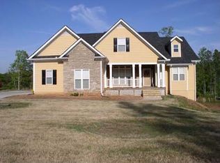 30 Eagles View Dr NE, Cartersville, GA 30121