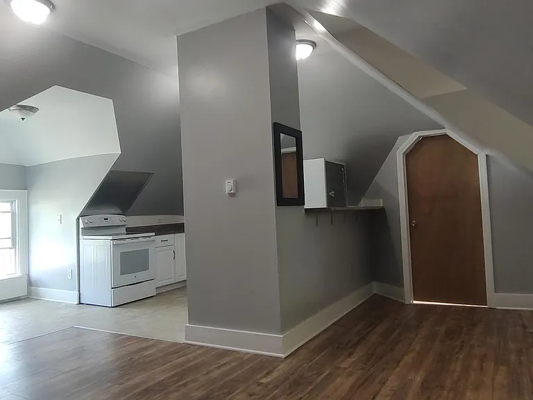 24 Halifax St #3 — Photo 2