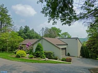 101 Clubhouse Dr, Bernville, PA 19506