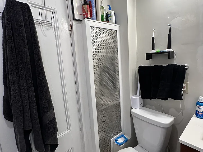 51 College Ave #1 — Photo 11