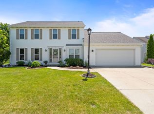 1121 River Place Blvd, Waukesha, WI 53189