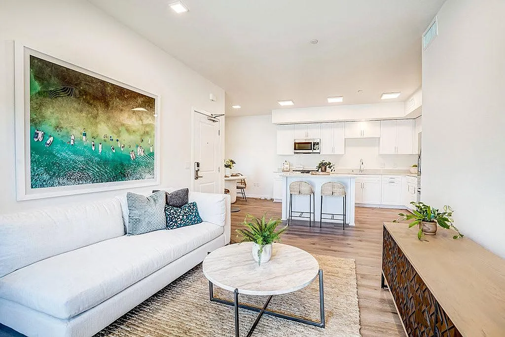 Cortona Point Apartments — Photo 2