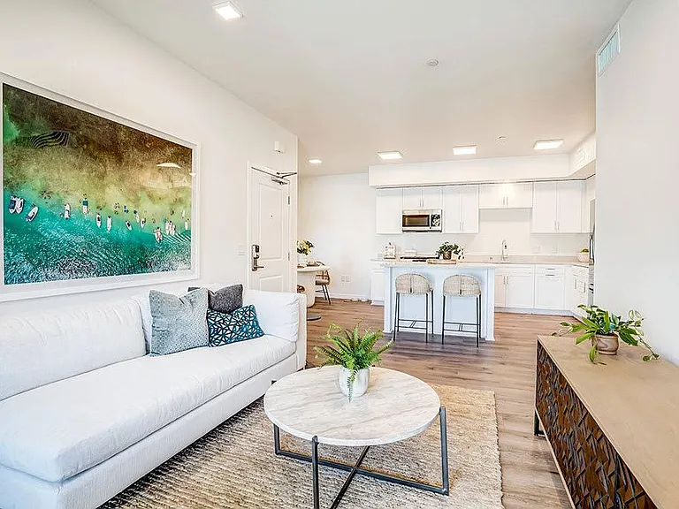 Cortona Point Apartments — Photo 2