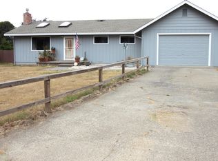 32850 Odom Ln, Fort Bragg, CA 95437