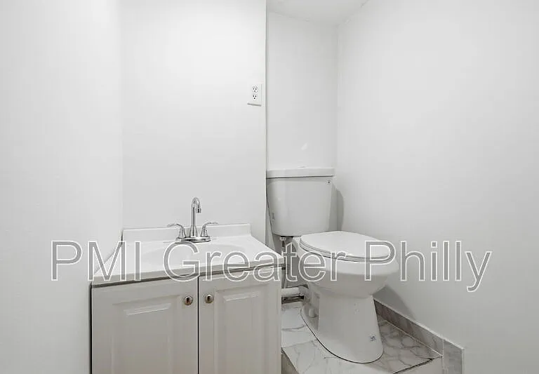 1523 W Cheltenham Ave — Photo 15