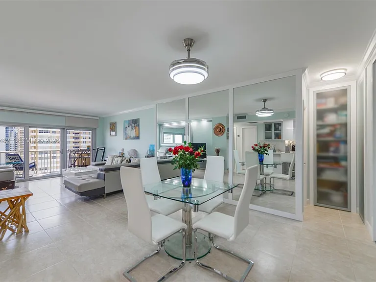 1980 S Ocean Dr #11K — Photo 2
