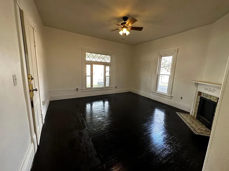 717 E Center St #A — Photo 5