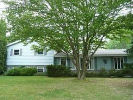 Home for Sale in Town Of West Bend, Wisconsin $189,500
