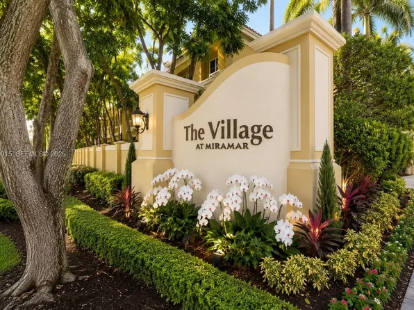 8972 SW 18th St #1114, Hollywood, FL 33025