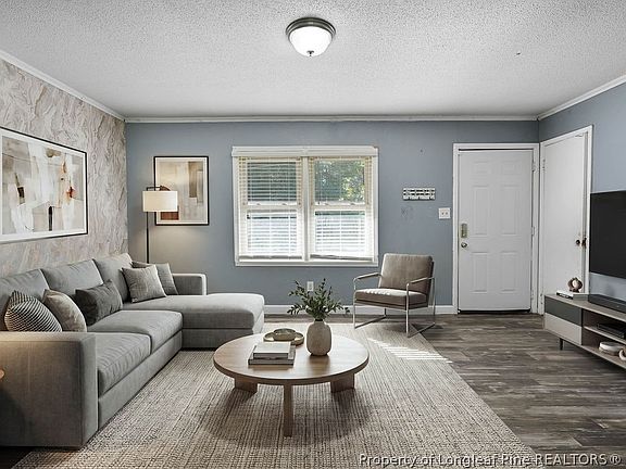 4th image of 3121 Huntley St