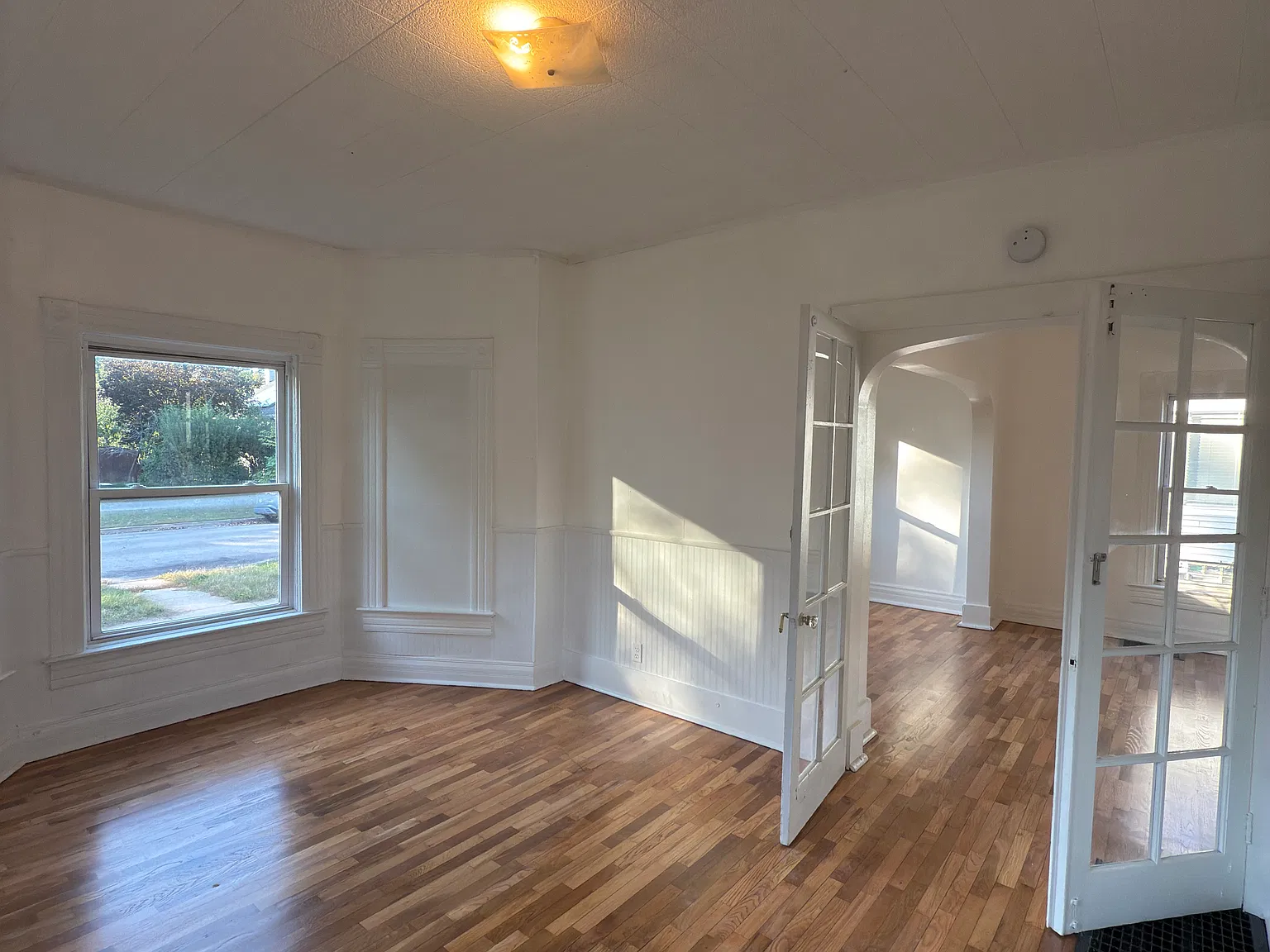 2 bed, 1000 sqft, $1,250 — Photo 4