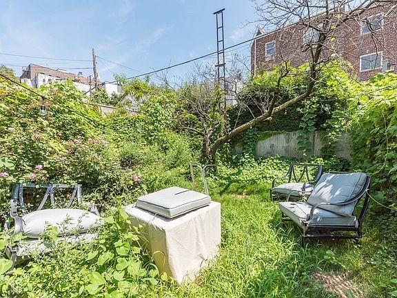 5th image of 36-31 29th St APT 1A