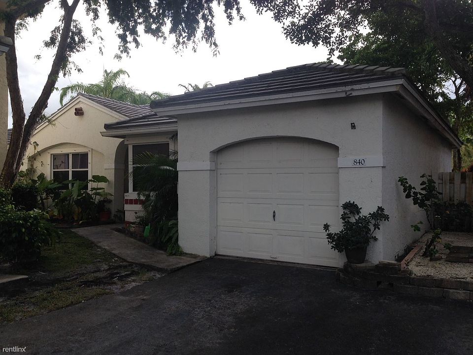 1st image of 840 NW 98th Ave