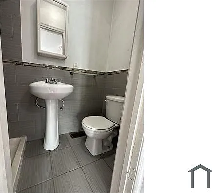 2237 N Sydenham St #2 — Photo 23