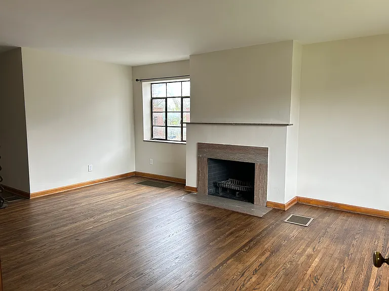 1314 W 7th Ave — Photo 6