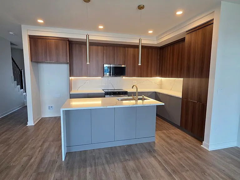 1118 Emilia Ave — Photo 4