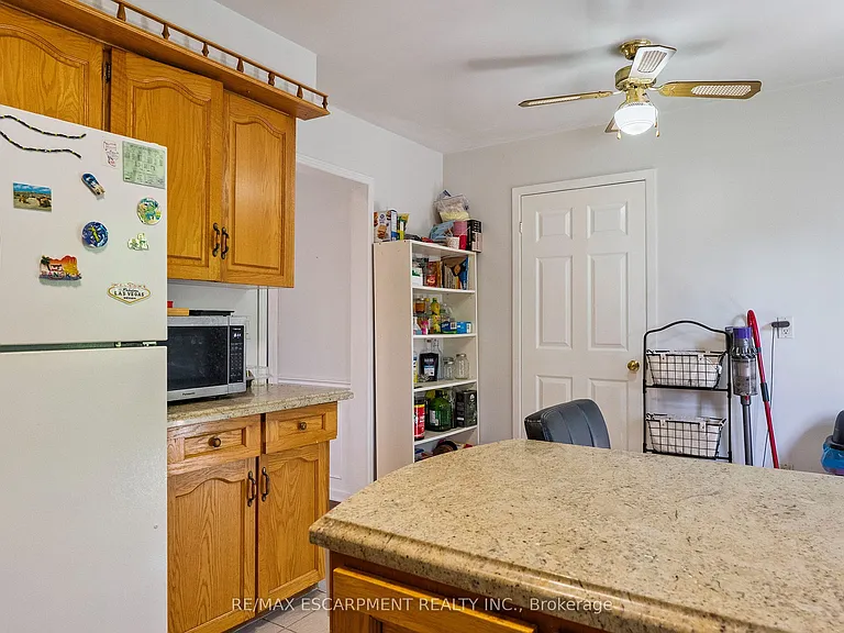 2506 Yarmouth Cres — Photo 15