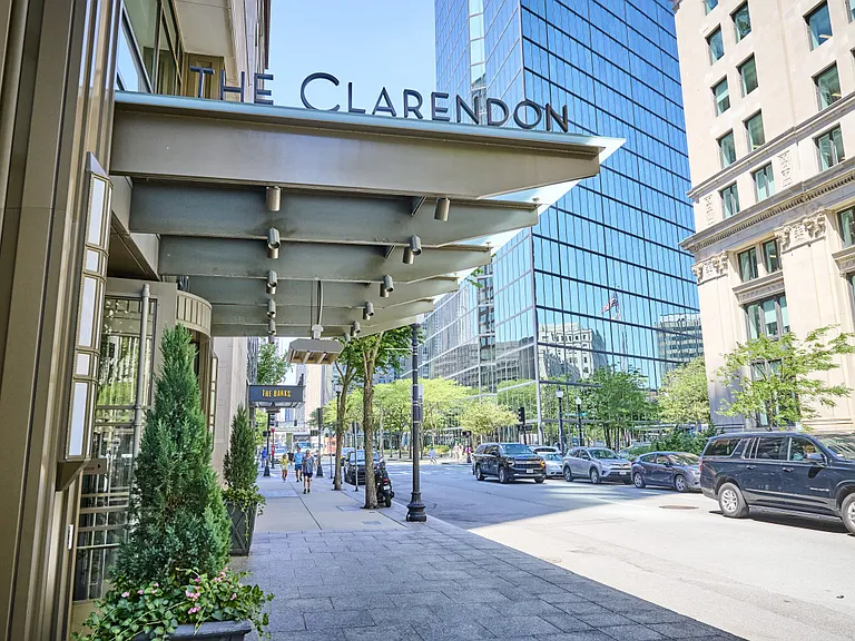 400 Stuart St #16K — Photo 2