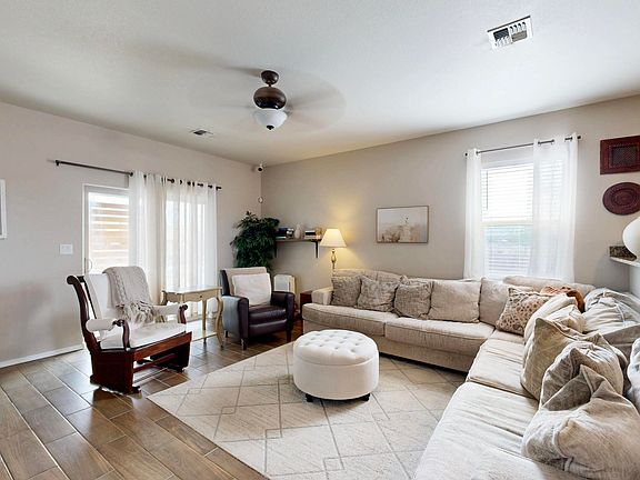 5th image of 10804 Topacio St NW