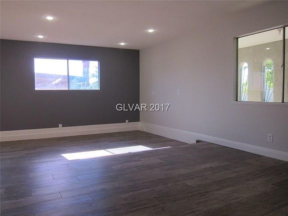 4th image of 6436 Evergreen Ave