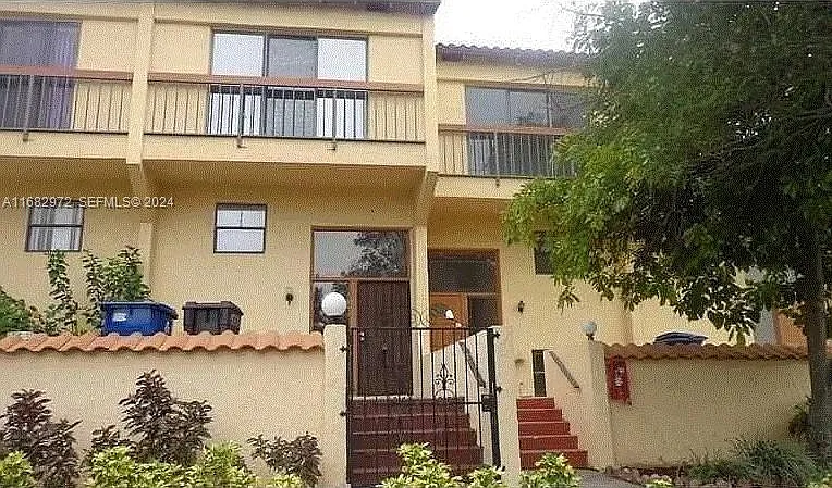 4 bed, 2.5 bath, 1594 sqft, $3,000 — Photo 1