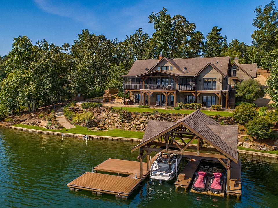 1st image of 179 Lake Forest Dr