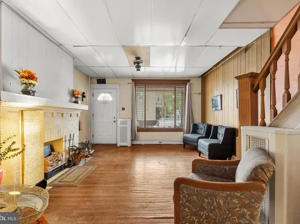 5947 Media St, Philadelphia, PA 19151