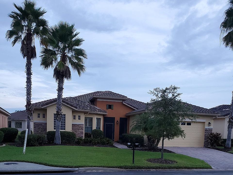 1st image of 902 Barcelona Dr