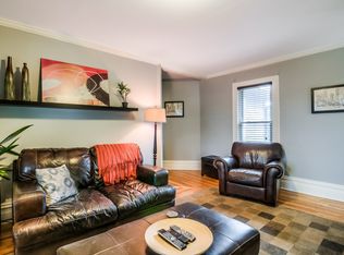 617 Delles Road #Second Floor, Wheaton, IL 60187